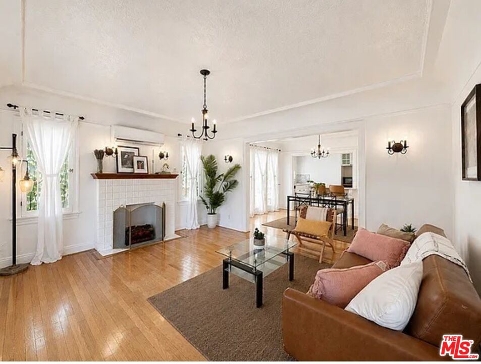 Property photo for 837 5th St, Santa Monica, CA