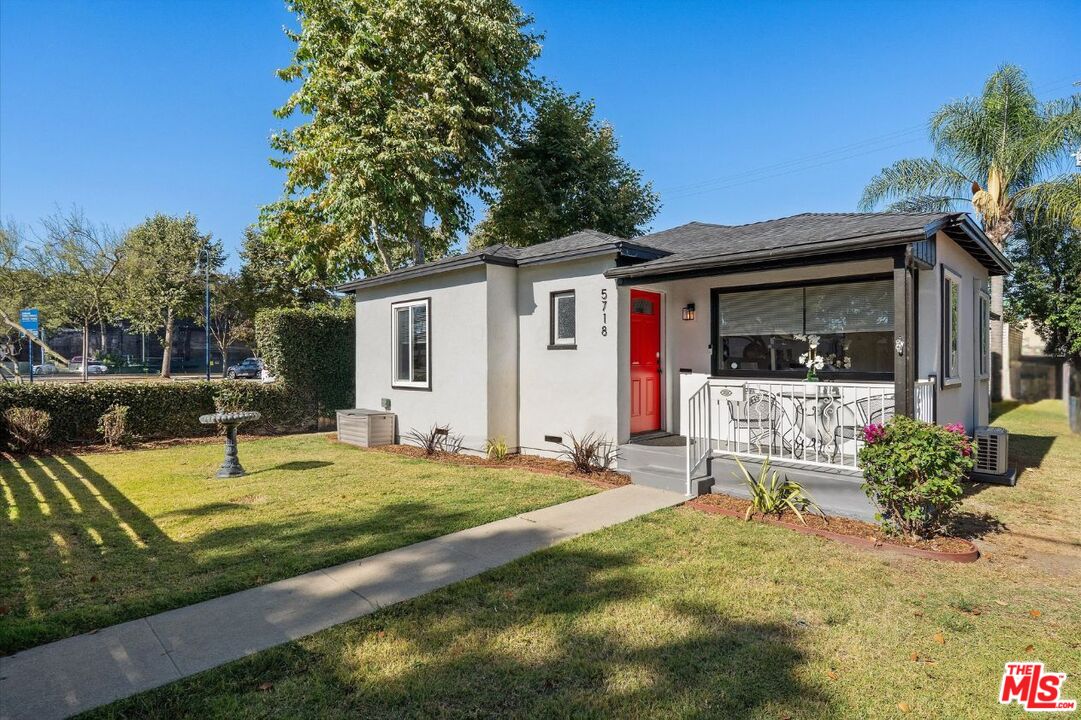 Property photo for 5718 Linden Ave, Long Beach, CA