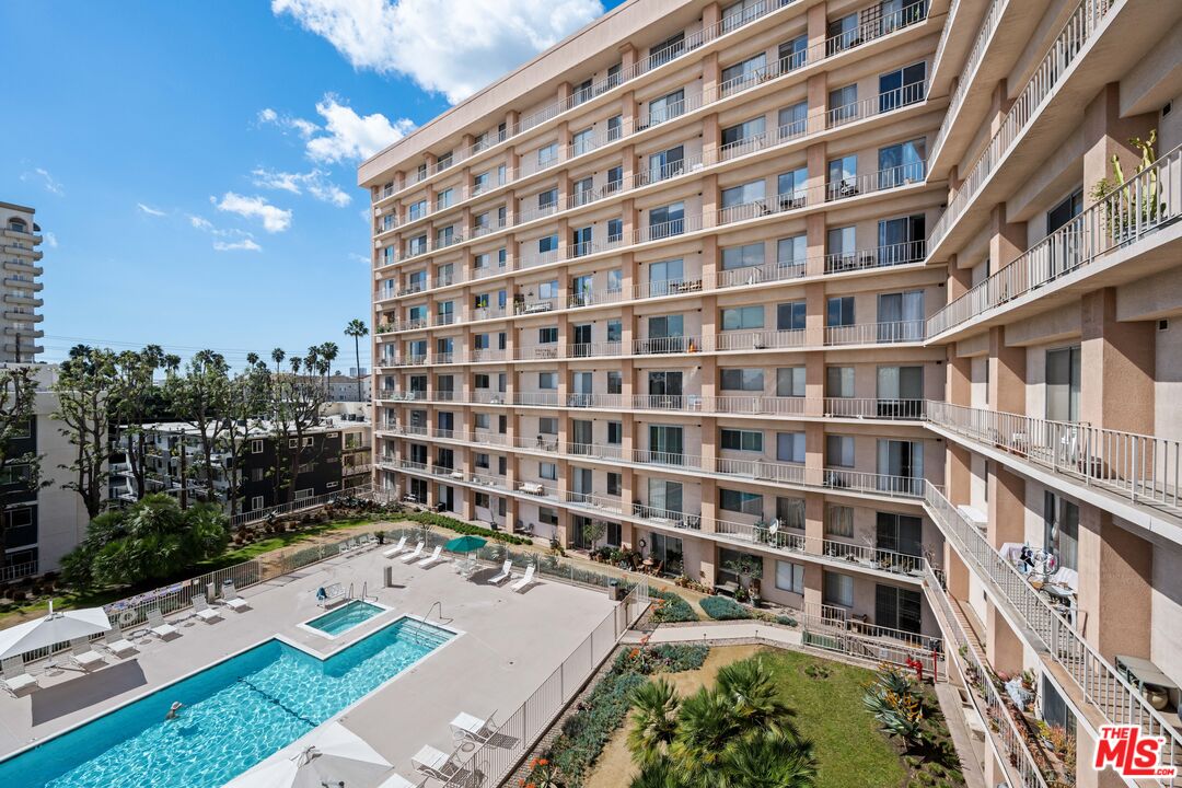 Property photo for 100 S Doheny Dr, #512, Los Angeles, CA