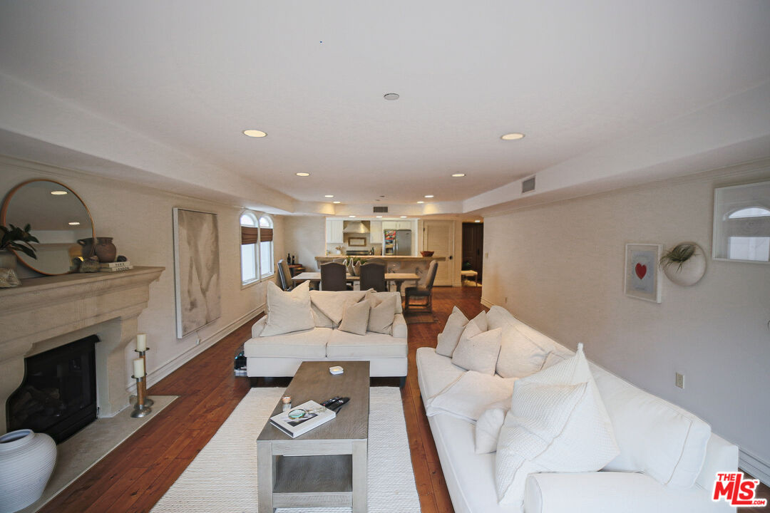 Property photo for 10390 La Grange Ave, #PH3, Los Angeles, CA