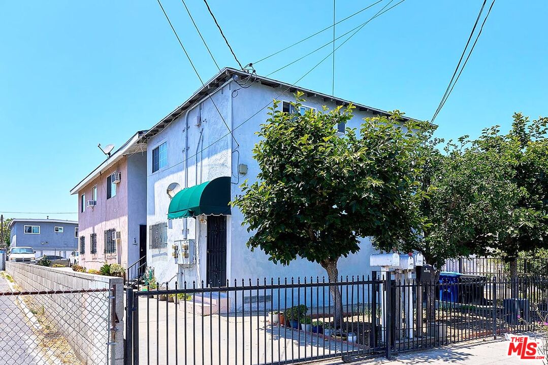Property photo for 1229 S Harvard Blvd, Los Angeles, CA