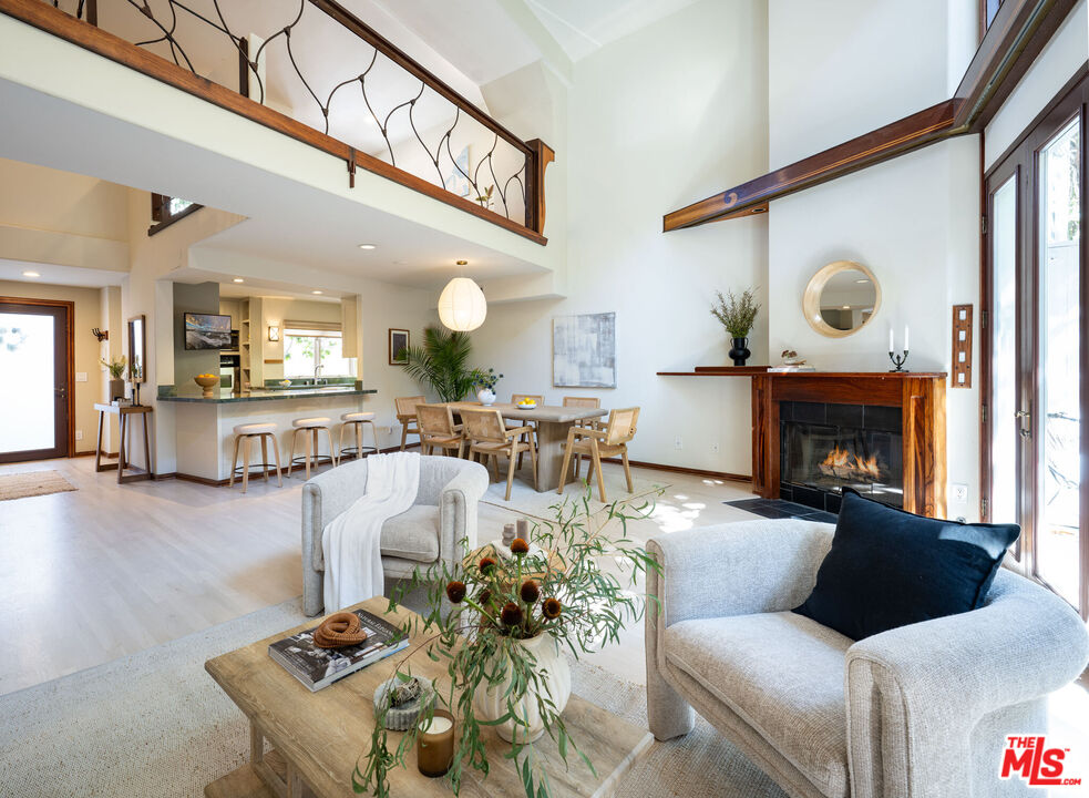 Property photo for 2811 Arizona Ave, #4, Santa Monica, CA