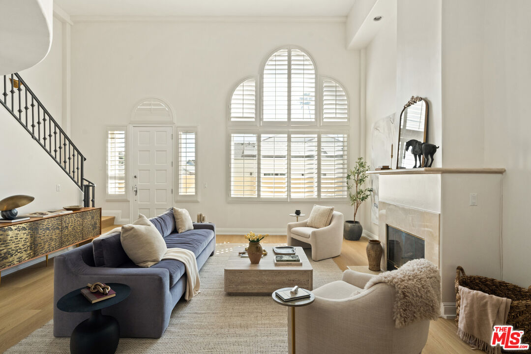 Property photo for 11982 Mayfield Ave, #D, Los Angeles, CA