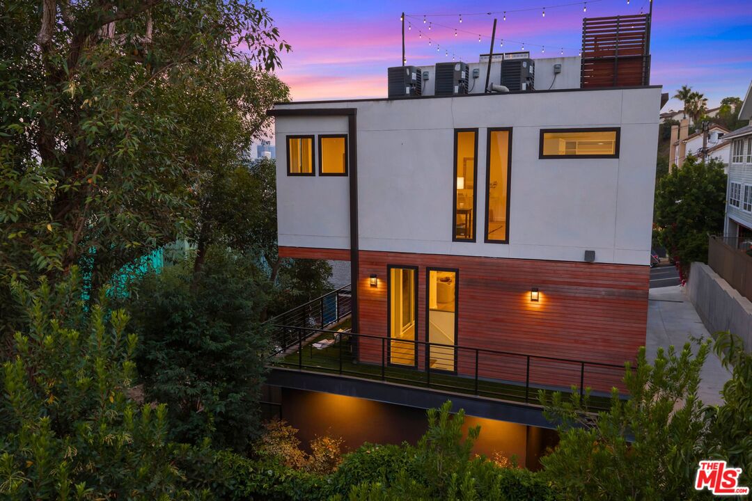 Property photo for 2267 Duane St, Los Angeles, CA