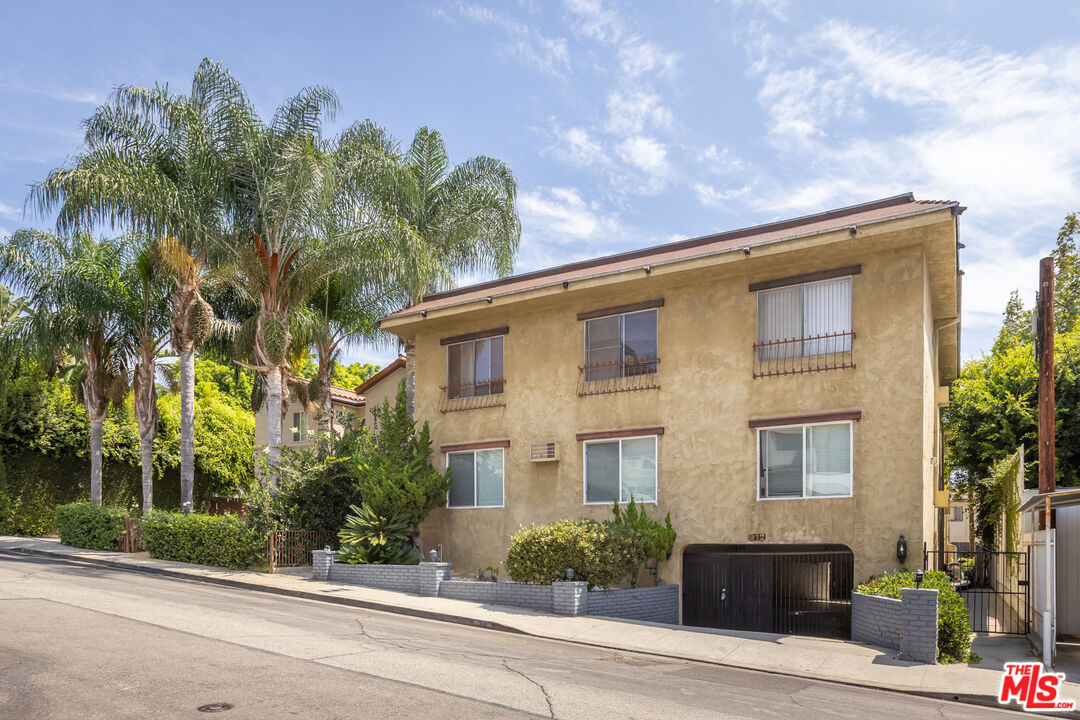 Property photo for 912 Hilldale, #3, West Los Angeles, CA
