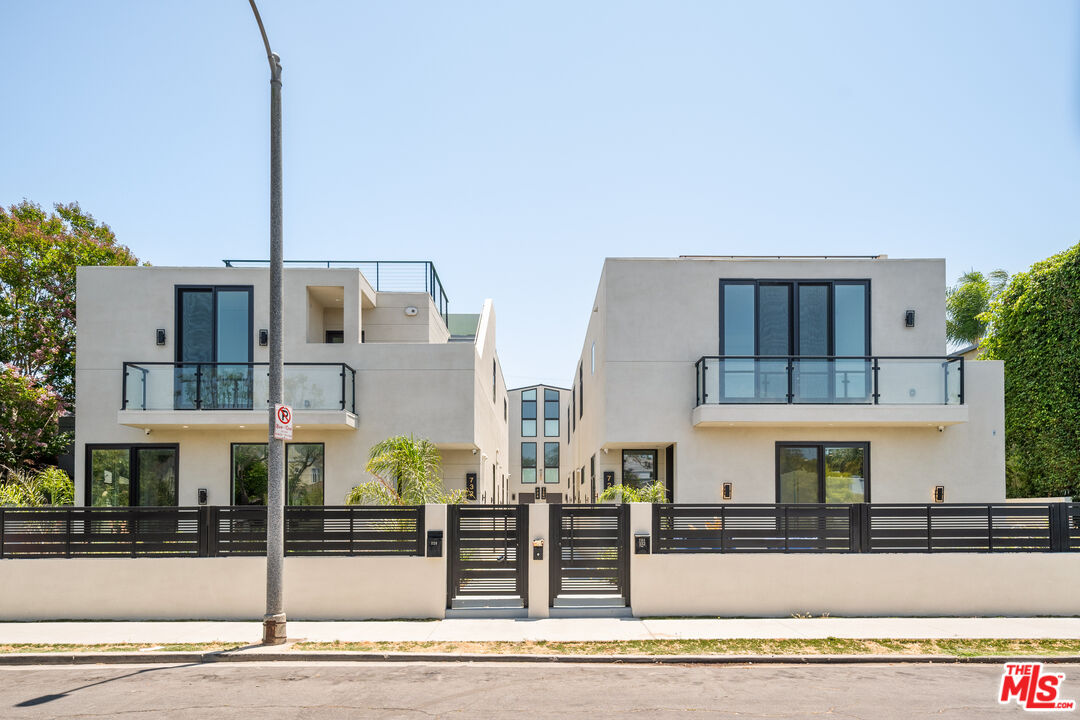 Property photo for 728 Indiana Ave, Venice, CA