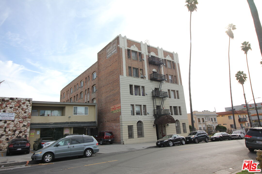 Property photo for 738 New Hampshire Ave, #409, Los Angeles, CA