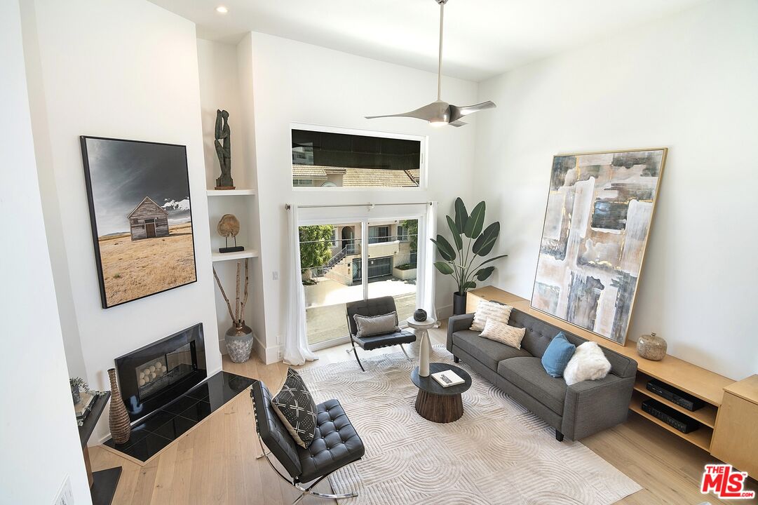 Property photo for 12217 Rochester Ave, #1, Los Angeles, CA