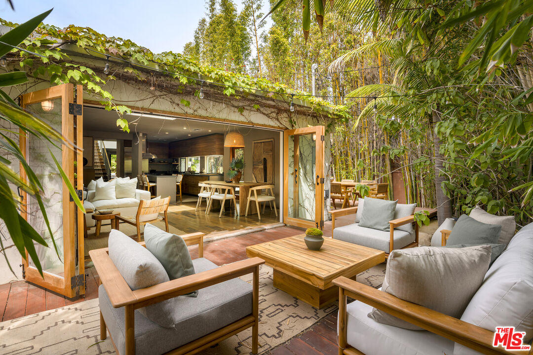 Property photo for 1126 Indiana Ave, Venice, CA
