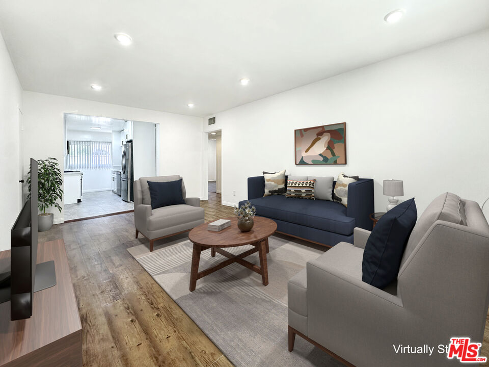 Property photo for 804 E Kelso St, #2, Inglewood, CA
