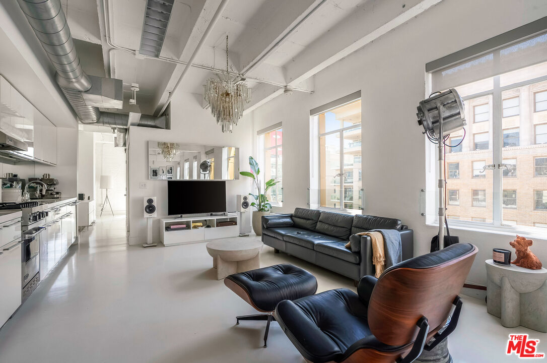 Property photo for 6253 Hollywood Blvd, #901, Los Angeles, CA