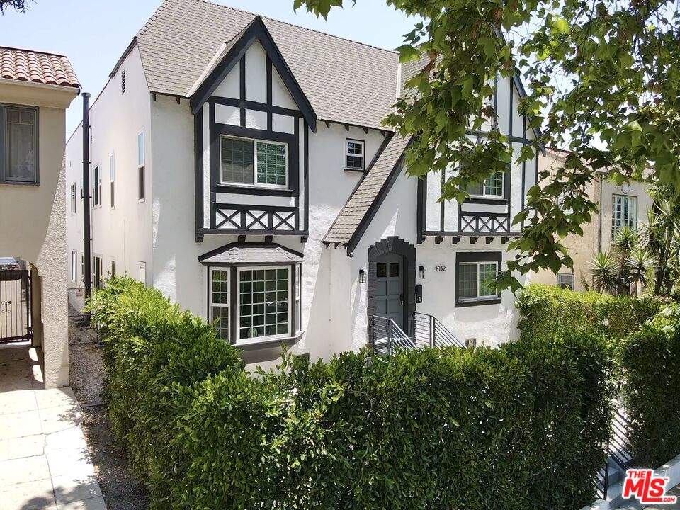 Property photo for 1032 S Orange Dr, Los Angeles, CA