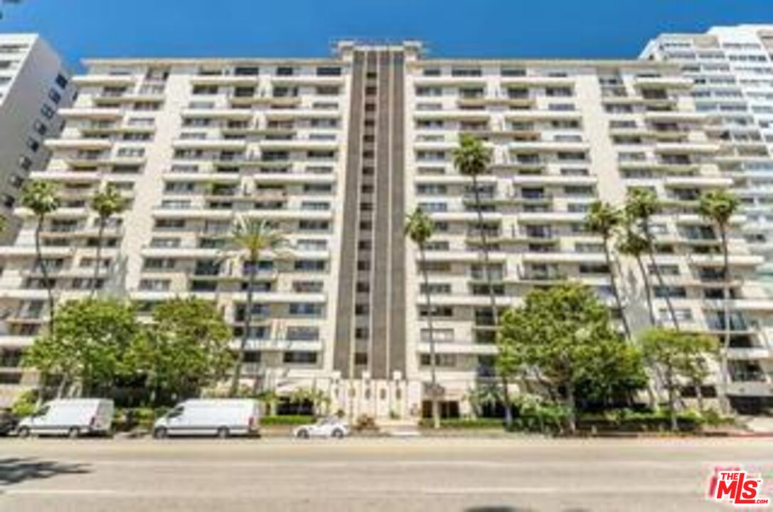 Property photo for 10535 Wilshire Blvd, #404, Los Angeles, CA
