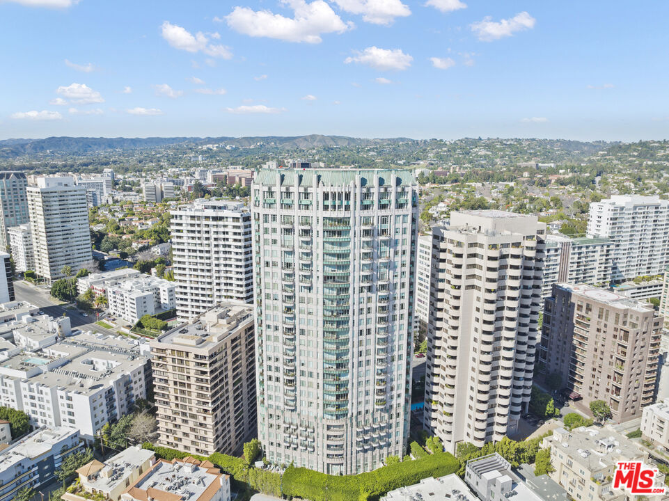 Property photo for 10580 Wilshire Blvd, #6NW, Los Angeles, CA