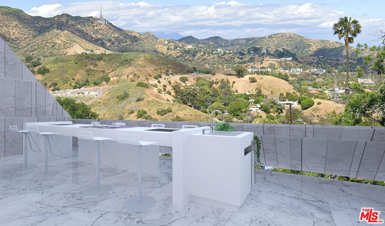 Property photo for 6911 Cahuenga Park Trl, Los Angeles, CA