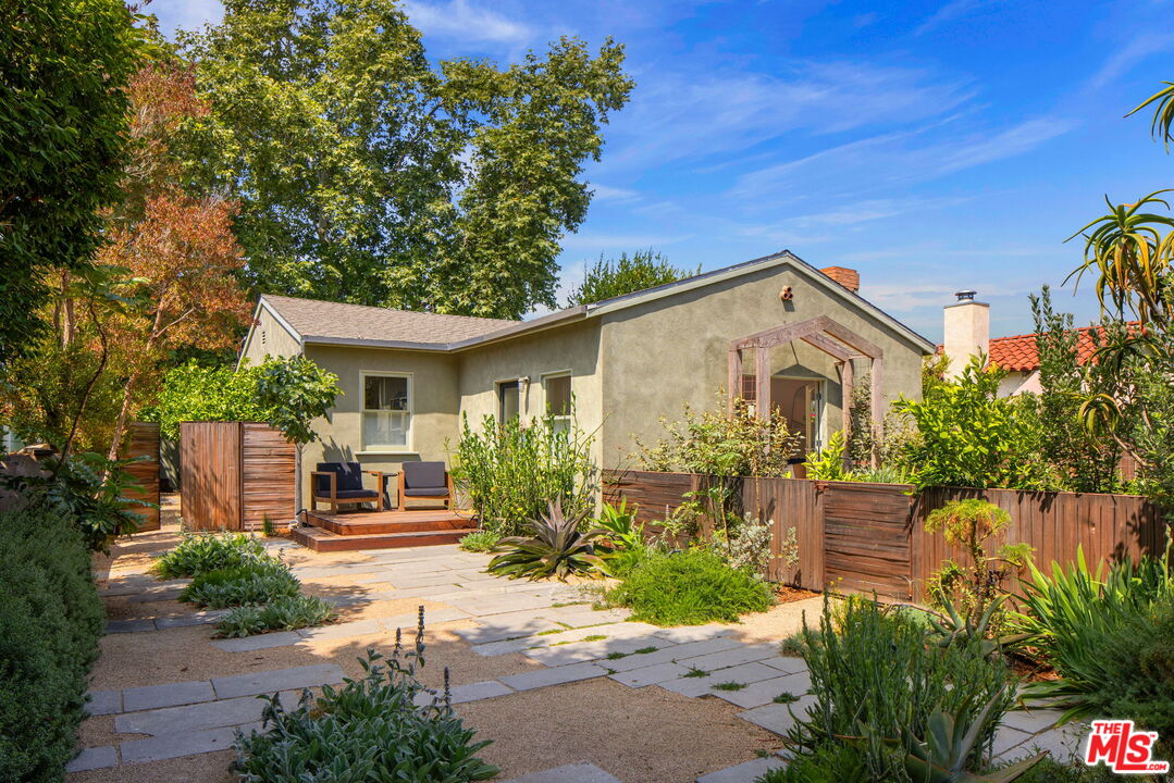 Property photo for 2255 Wellesley Ave, Los Angeles, CA