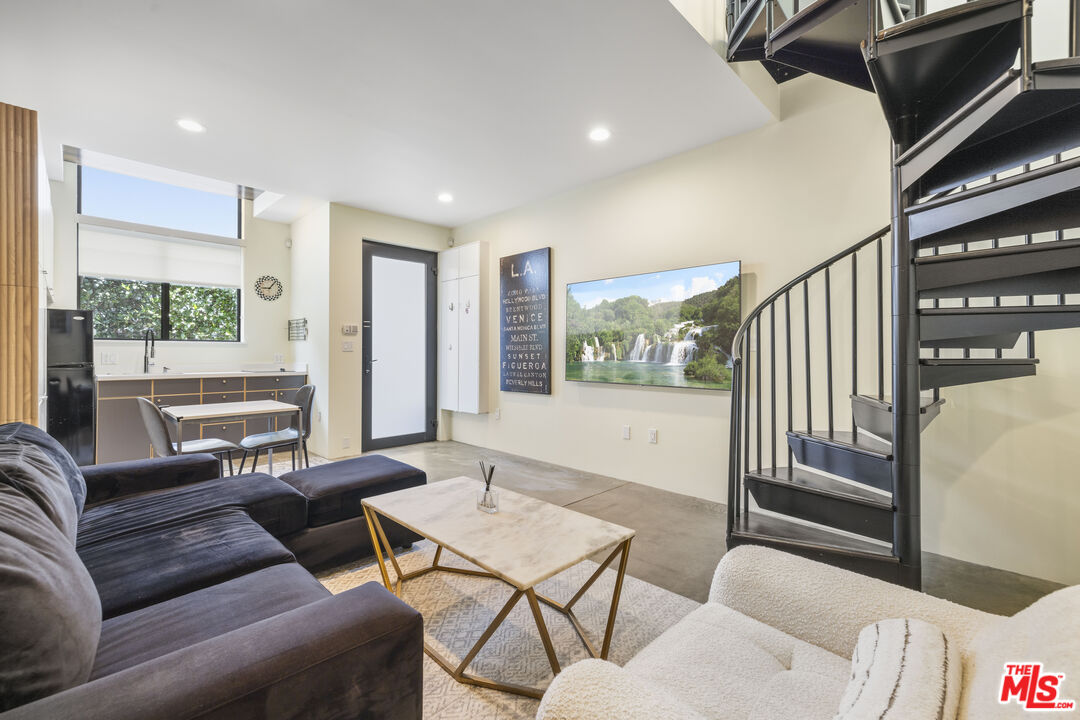 Property photo for 802 N Harper Ave, Los Angeles, CA