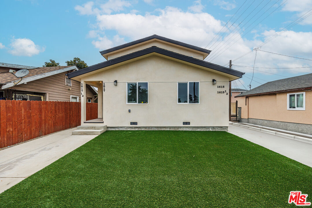Property photo for 1617 W 55th St, Los Angeles, CA