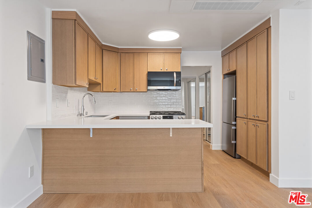 Property photo for 4442 Kingswell Ave, #2, Los Angeles, CA