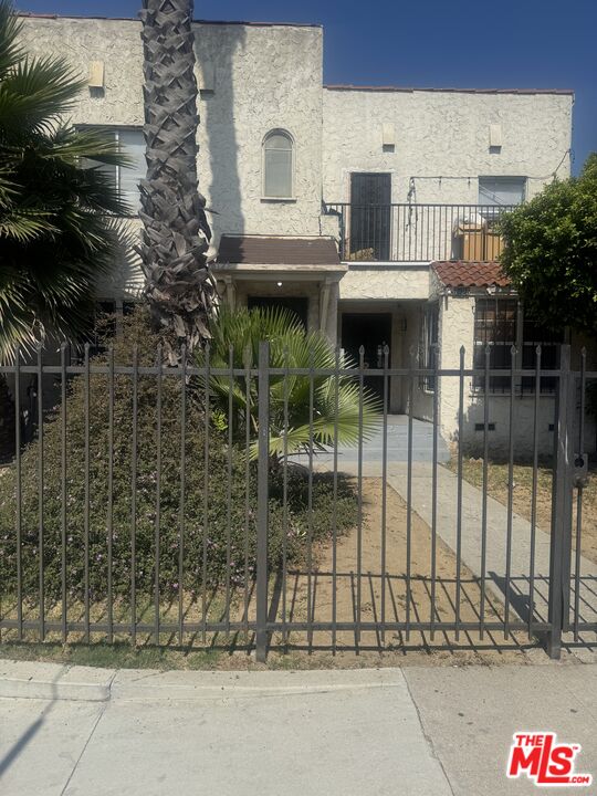 Property photo for 6125 West Blvd, Los Angeles, CA