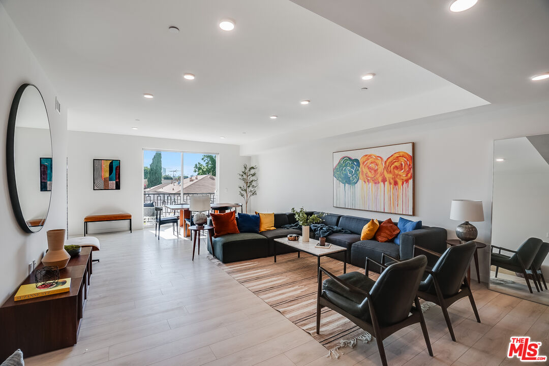 Property photo for 1021 S Shenandoah St, #303, Los Angeles, CA