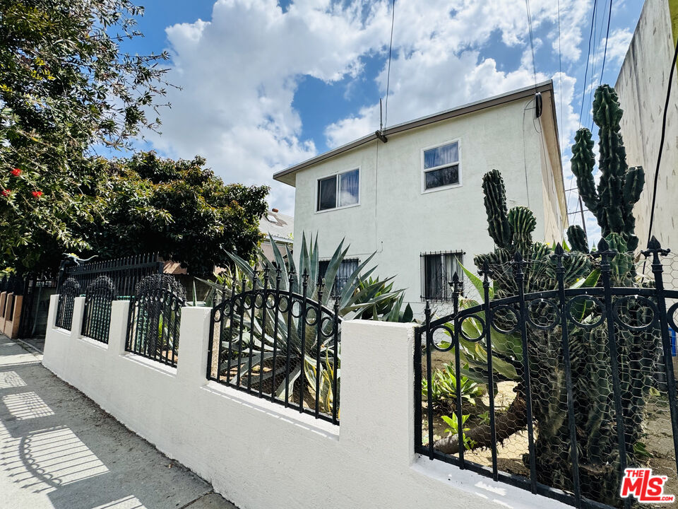 Property photo for 6214 Hooper Ave, Los Angeles, CA