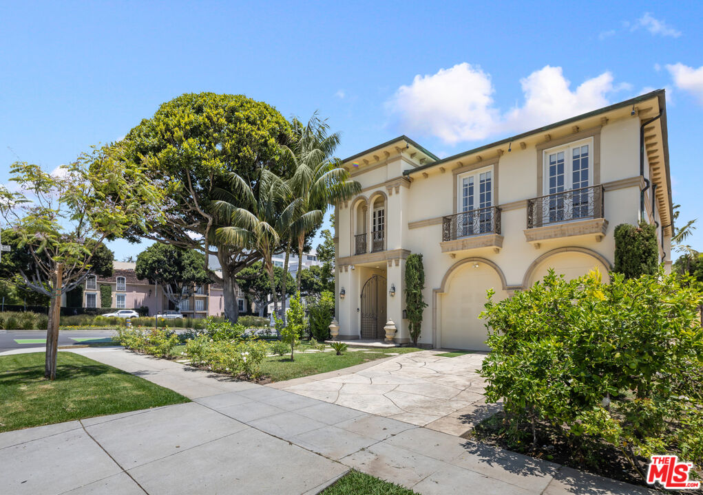 Property photo for 314 N Palm Dr, Beverly Hills, CA