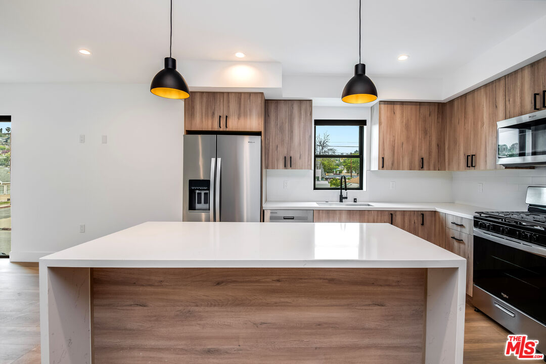 Property photo for 6112 Meridian St, Los Angeles, CA