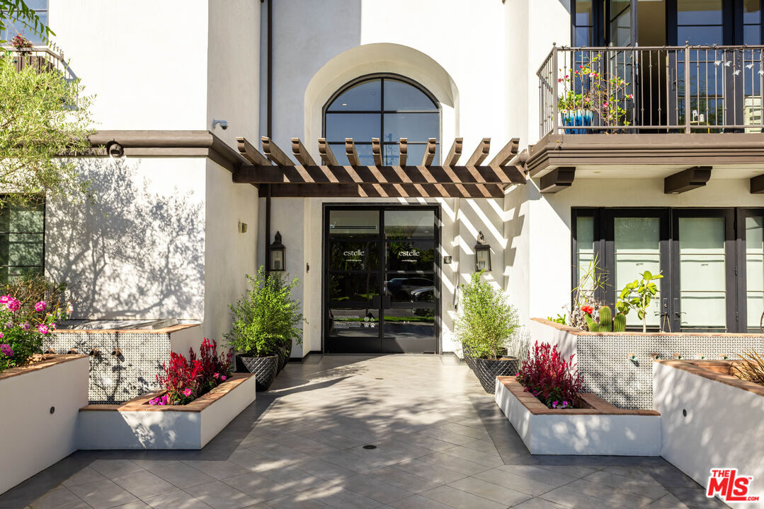 Property photo for 1333 S Orange Grove Ave, #PH501, Los Angeles, CA