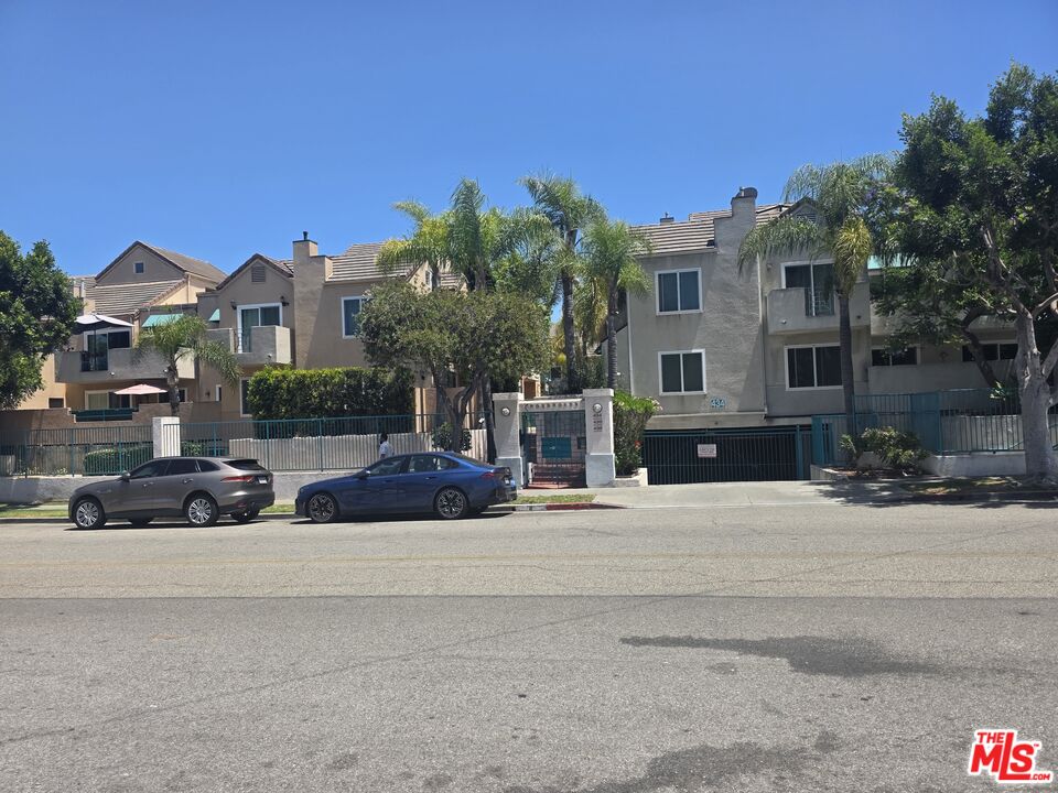 Property photo for 438 E Spruce Ave, #133, Inglewood, CA