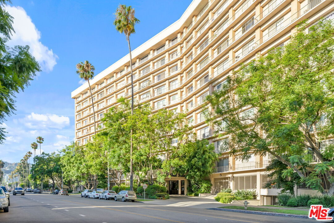 Property photo for 100 S Doheny Dr, #1001, Los Angeles, CA