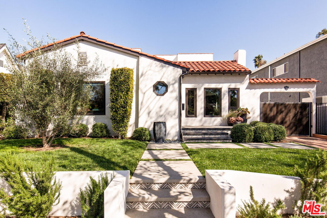 Property photo for 746 N MANSFIELD AVE, Los Angeles, CA