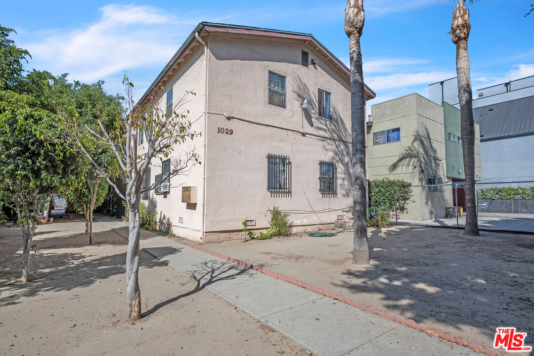 Property photo for 1029 E 28th St, Los Angeles, CA