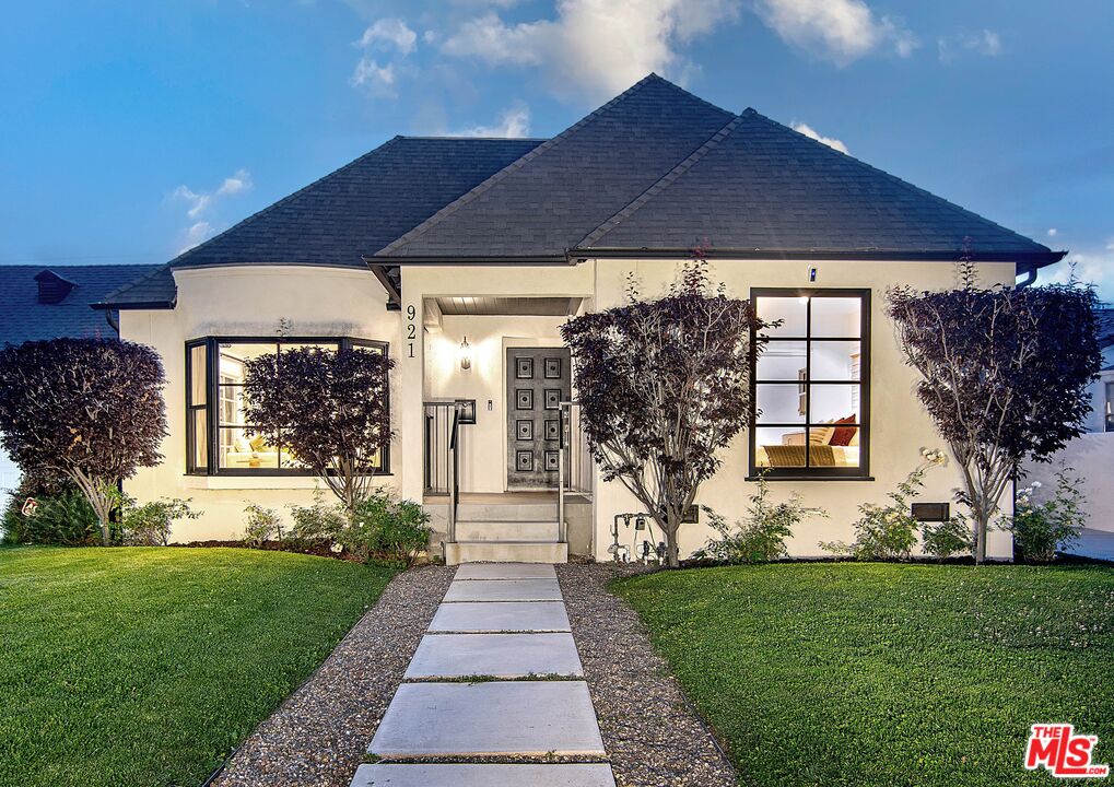 Property photo for 921 S Sierra Bonita Ave, Los Angeles, CA