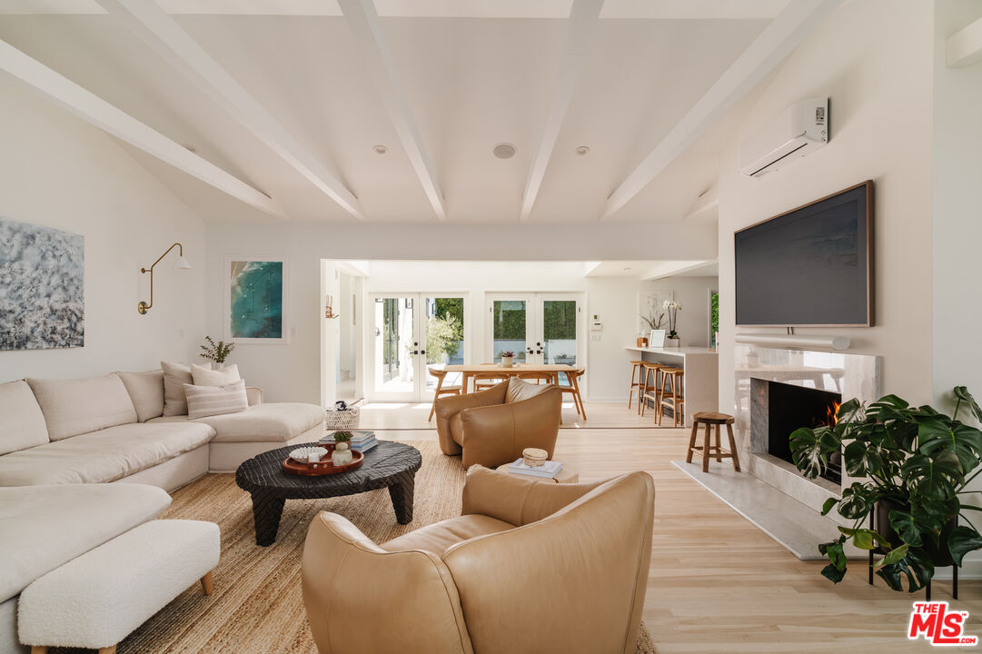 Property photo for 712 San Lorenzo St, Santa Monica, CA