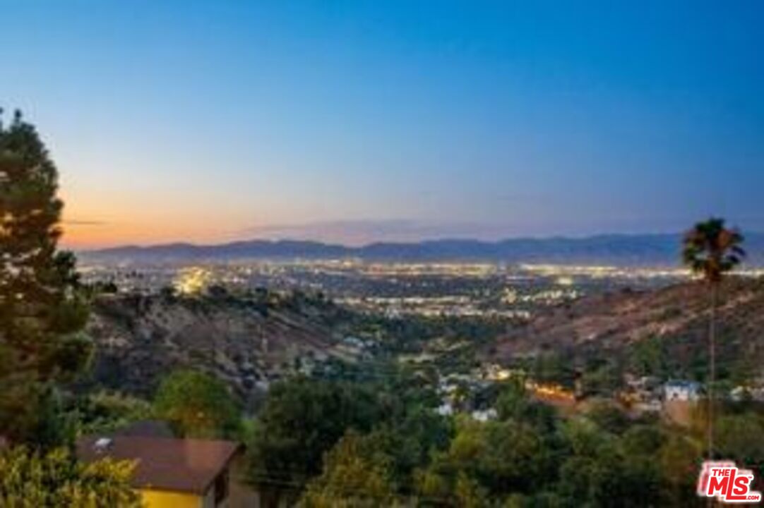 Property photo for 14445 MULHOLLAND DR, Los Angeles, CA