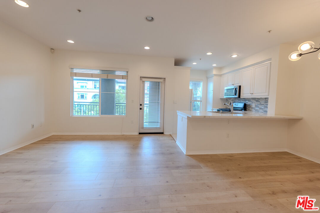 Property photo for 6020 Seabluff Dr, #302, Playa Vista, CA
