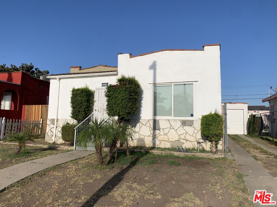 Property photo for 6055 7th Ave, Los Angeles, CA