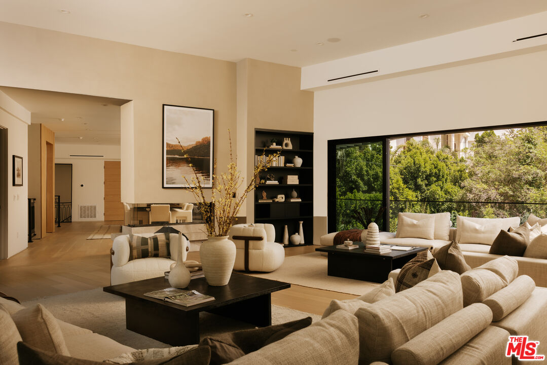Property photo for 1751 Sunset Plaza Dr, Los Angeles, CA
