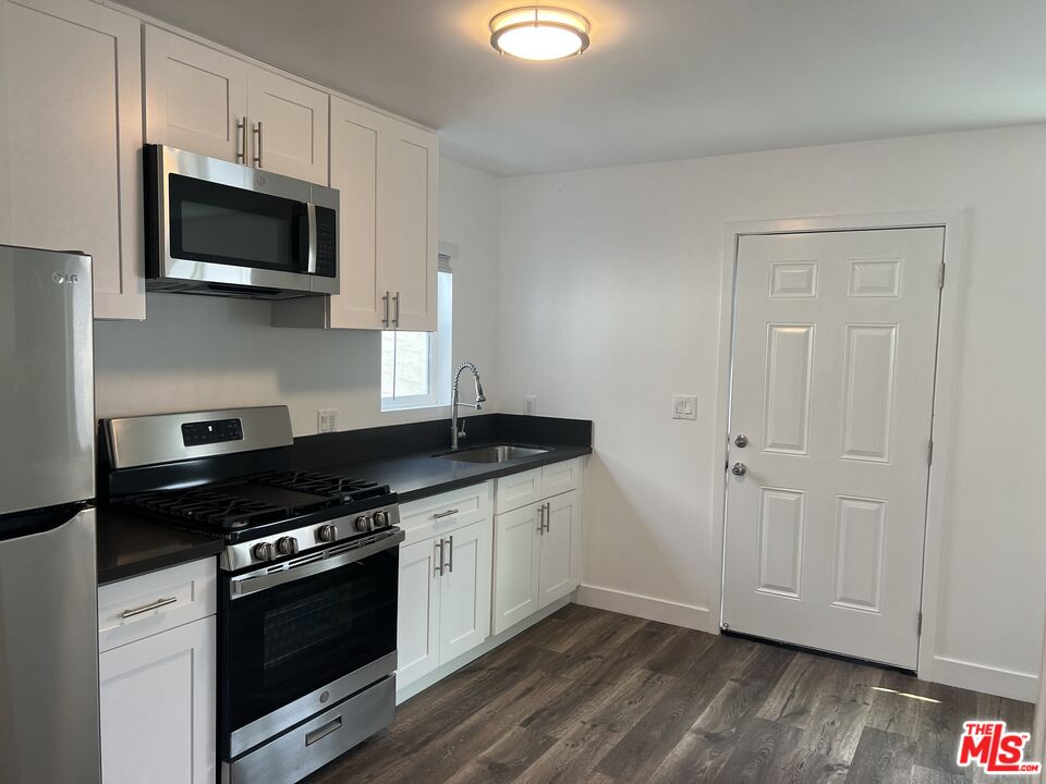 Property photo for 228 1/2 E Avenue 42, Los Angeles, CA