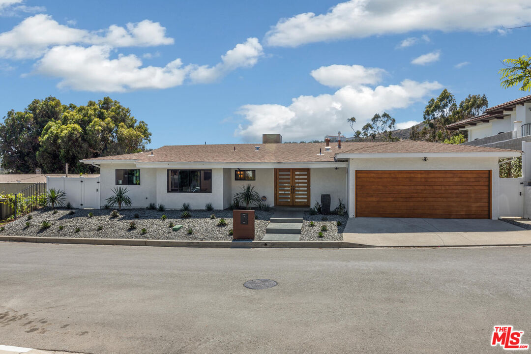 Property photo for 1287 Casiano Rd, Los Angeles, CA