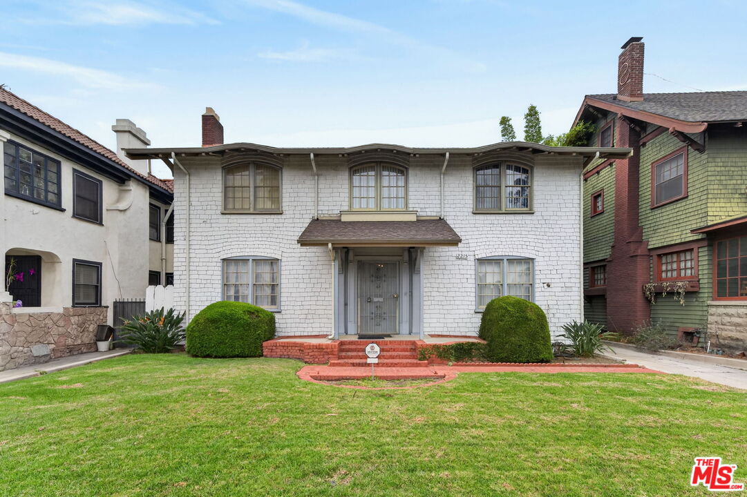 Property photo for 2215 W 21st St, Los Angeles, CA
