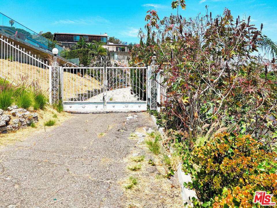 Property photo for 5957 Wrightcrest Dr, Culver City, CA