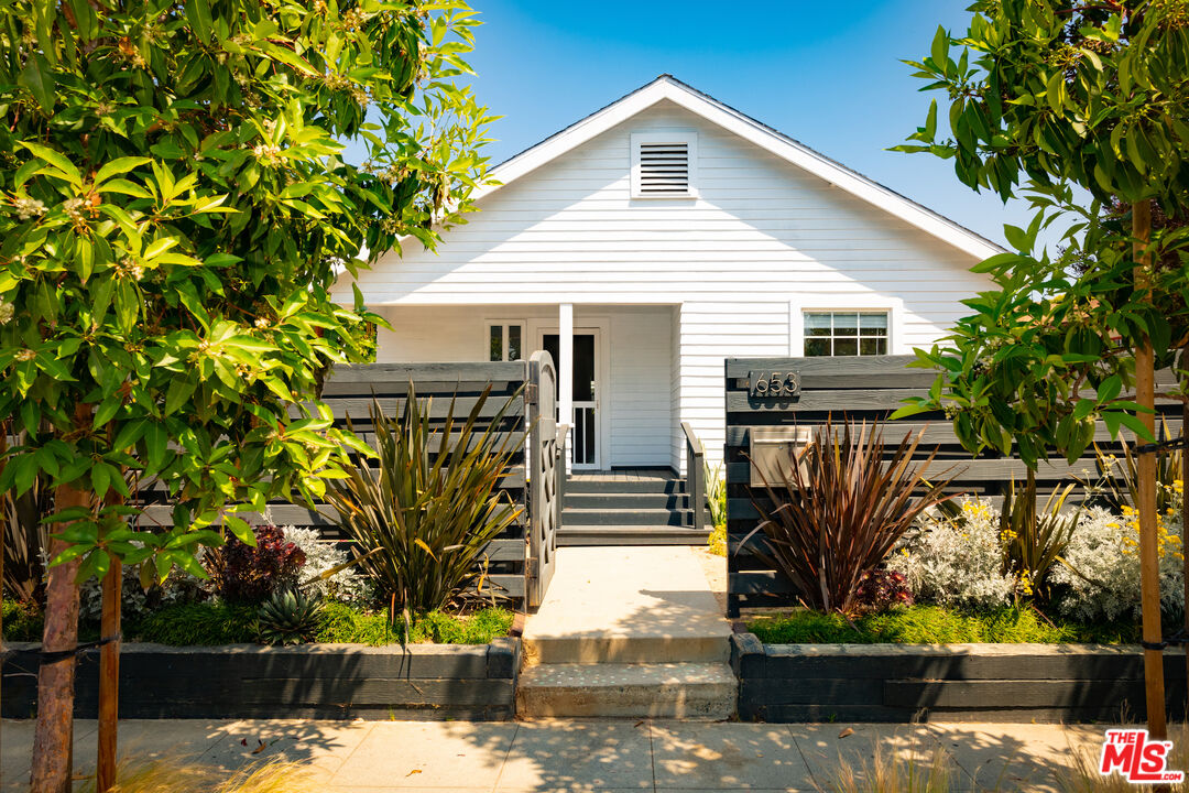 Property photo for 653 Vernon AVE, Venice, CA