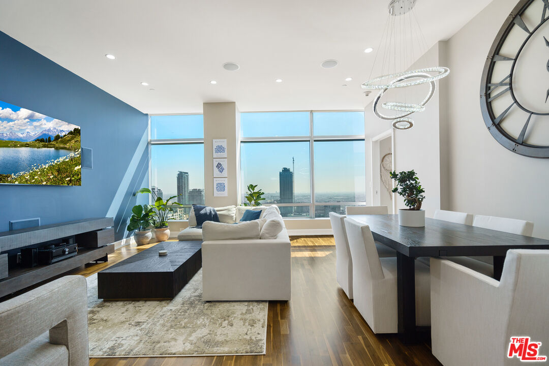 Property photo for 900 W Olympic Blvd, #32G, Los Angeles, CA