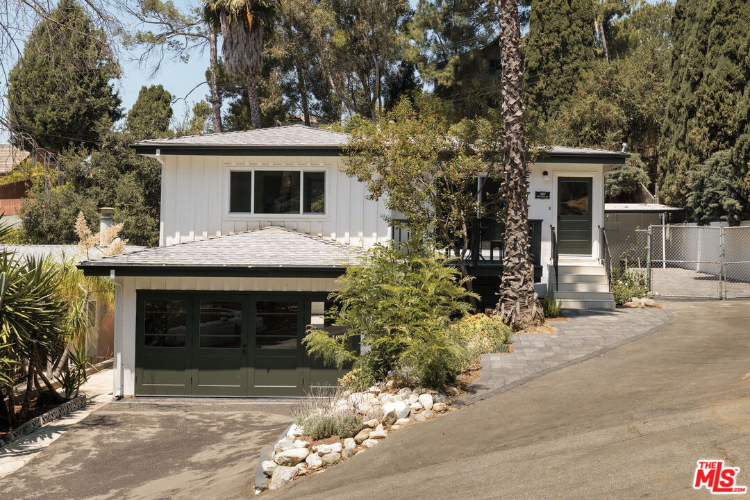 Property photo for 963 Pine Grove Ave, Los Angeles, CA