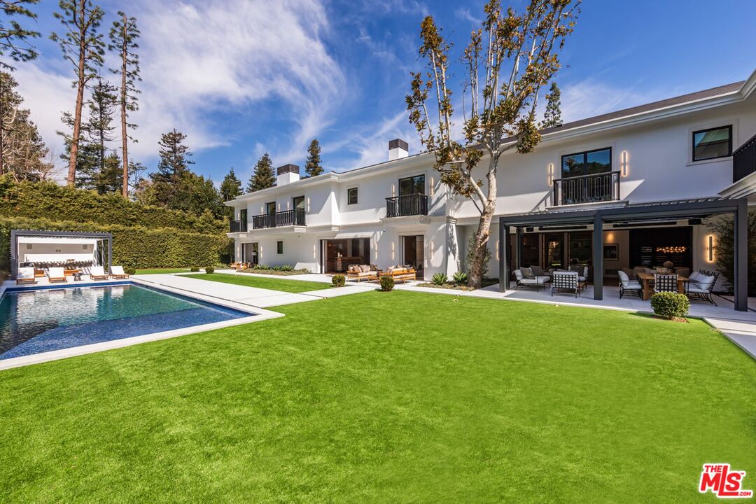 Property photo for 927 N Whittier Dr, Beverly Hills, CA