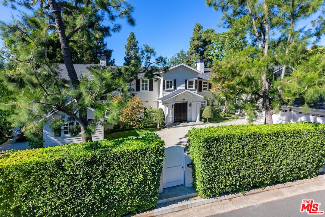 Property photo for 655 N Faring Rd, Los Angeles, CA