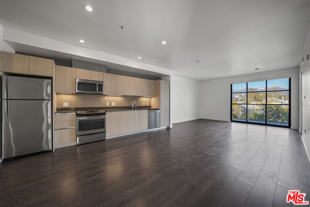 Property photo for 5800 Harold Way, #413, Los Angeles, CA