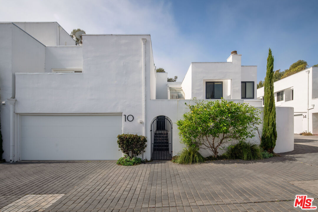 Property photo for 29221 Heathercliff Rd, #10, Malibu, CA